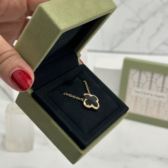 Van Cleef & Arpels Pure Alhambra pendant - Picture 3 of 4